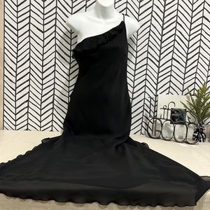 Long Elegant One Shoulder Black Gown w/Scalloped Hemline & Slits on Side, Sz. 4